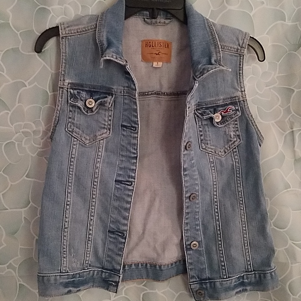 Hollister distressed denim vest